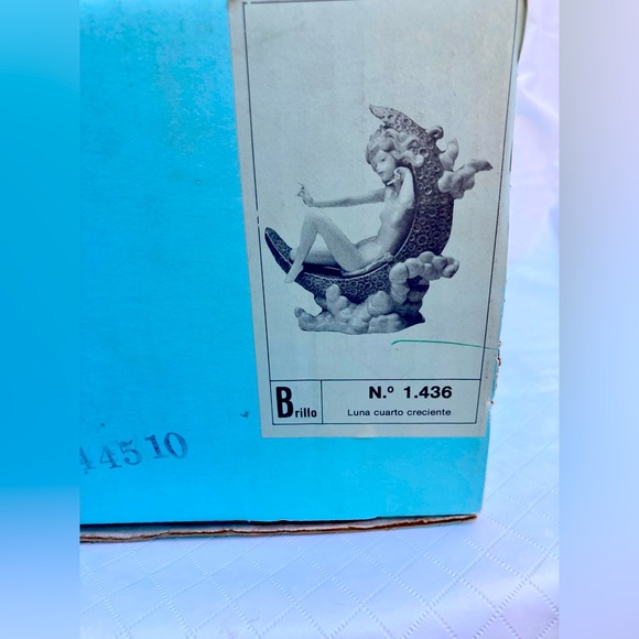 NEW-in Box, Lladro No. 1436 Luna Cuarto Creciente (retired 1987) perfect - Picture 6 of 6